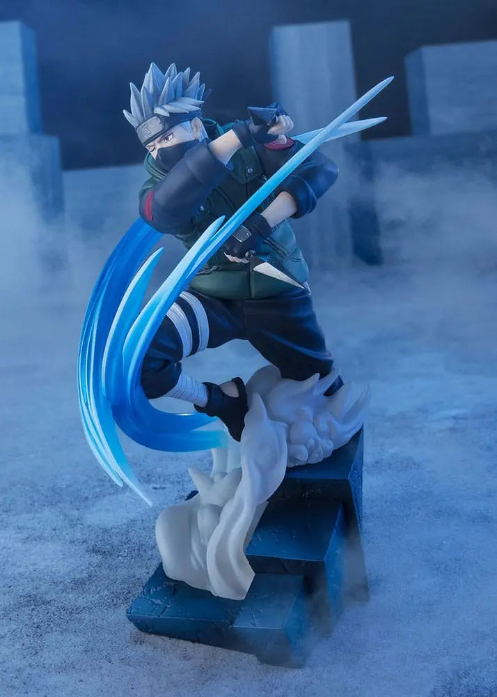 Kakashi Hatake From Naruto. Official Banpresto, High quality, Fast shipping, Front Right Profile