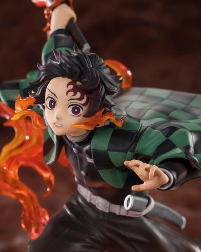Demon Slayer - Tanjiro Kamado Figure hover